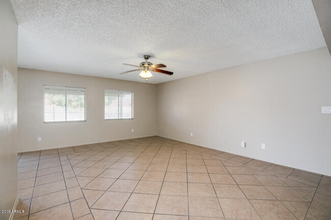 Building Photo - 10640 N 66th Ave