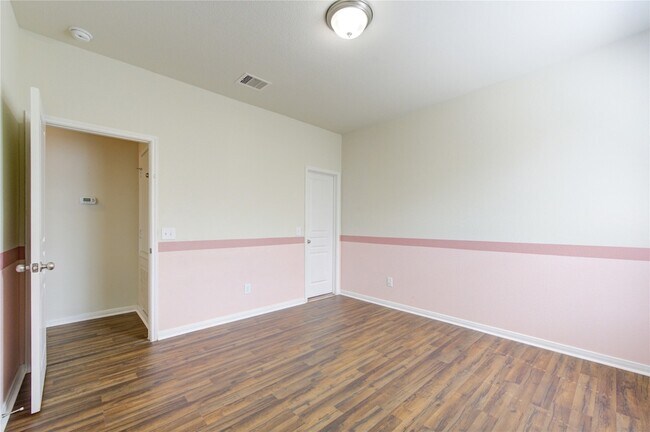 Building Photo - 5318 Hickory Harvest Dr