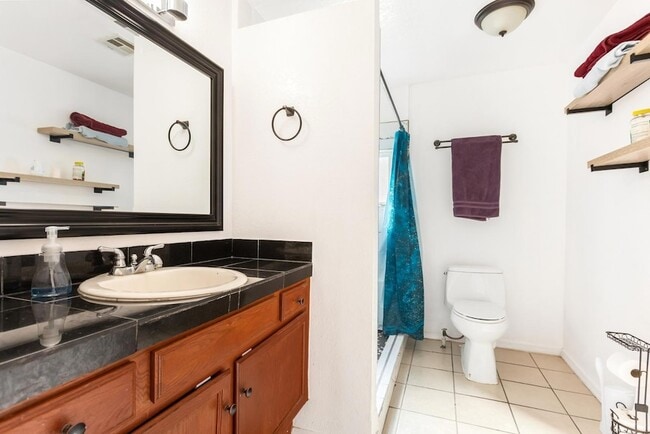 Building Photo - 7245 S Cole Ln