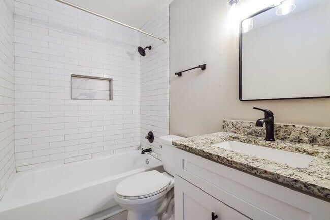 Building Photo - 401 Angier Ave NE