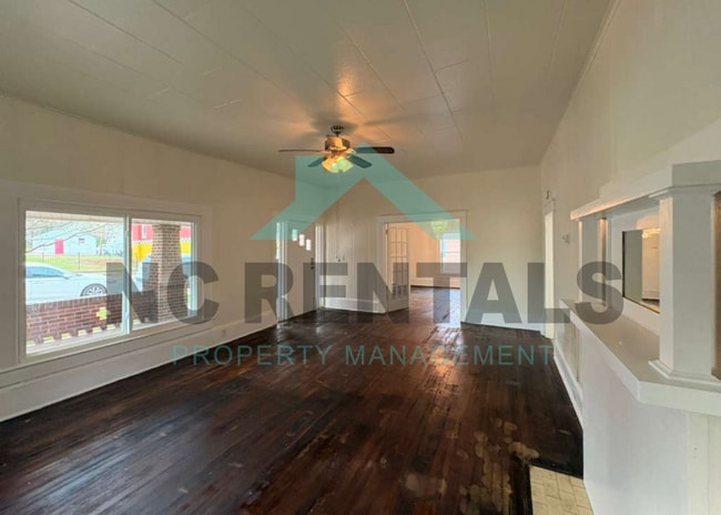 Building Photo - 113 S 2nd Ave