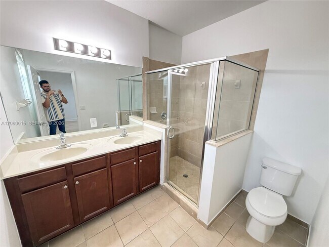 Building Photo - 9465 SW 171st Ct