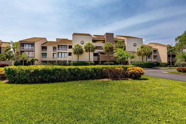 Building Photo - 2775 Kipps Colony Dr S