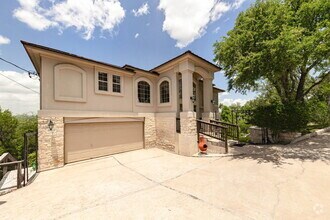 Building Photo - Discover your Hill Country retreat with br...