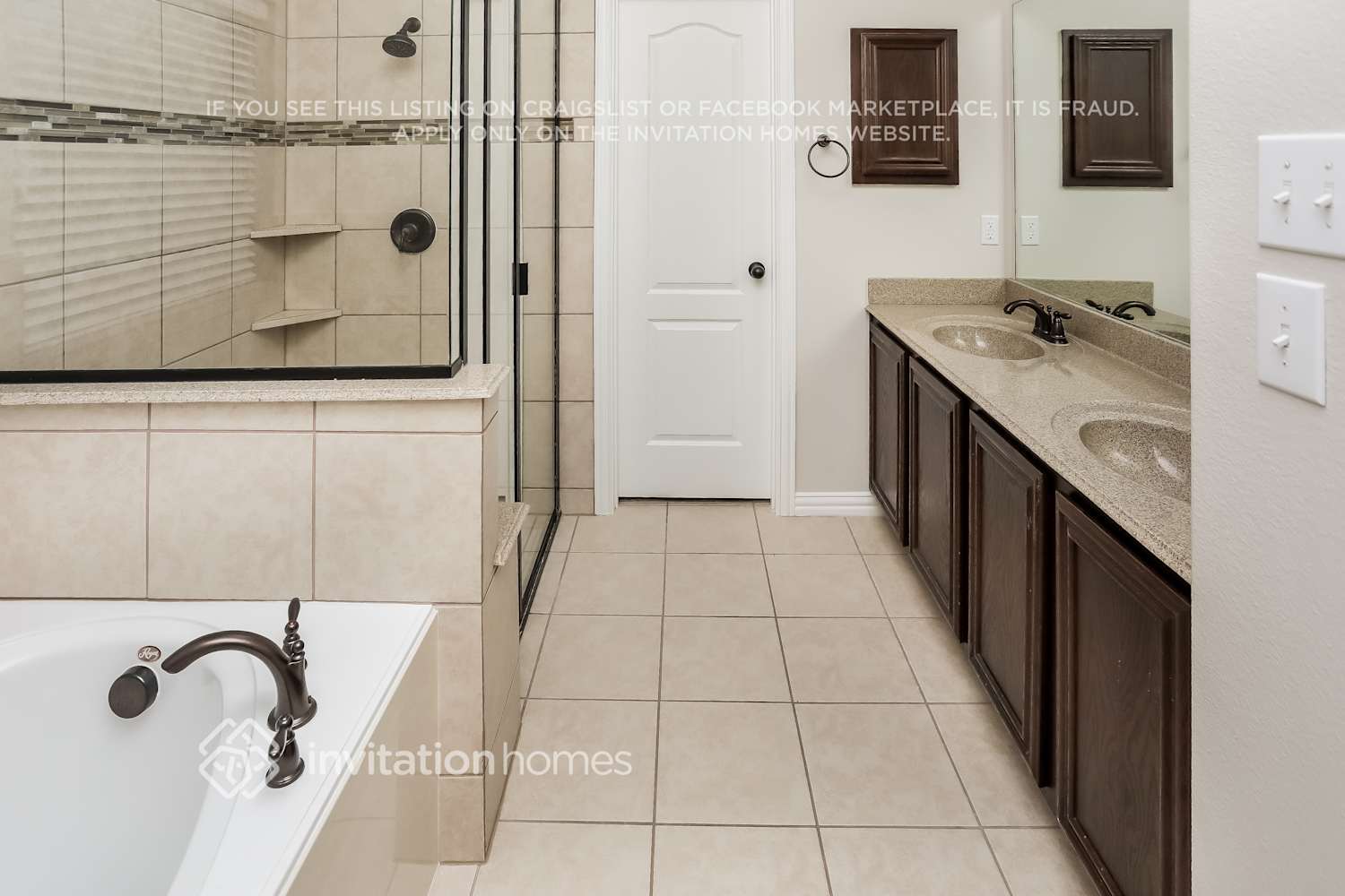 Building Photo - 2512 Flowing Springs Dr