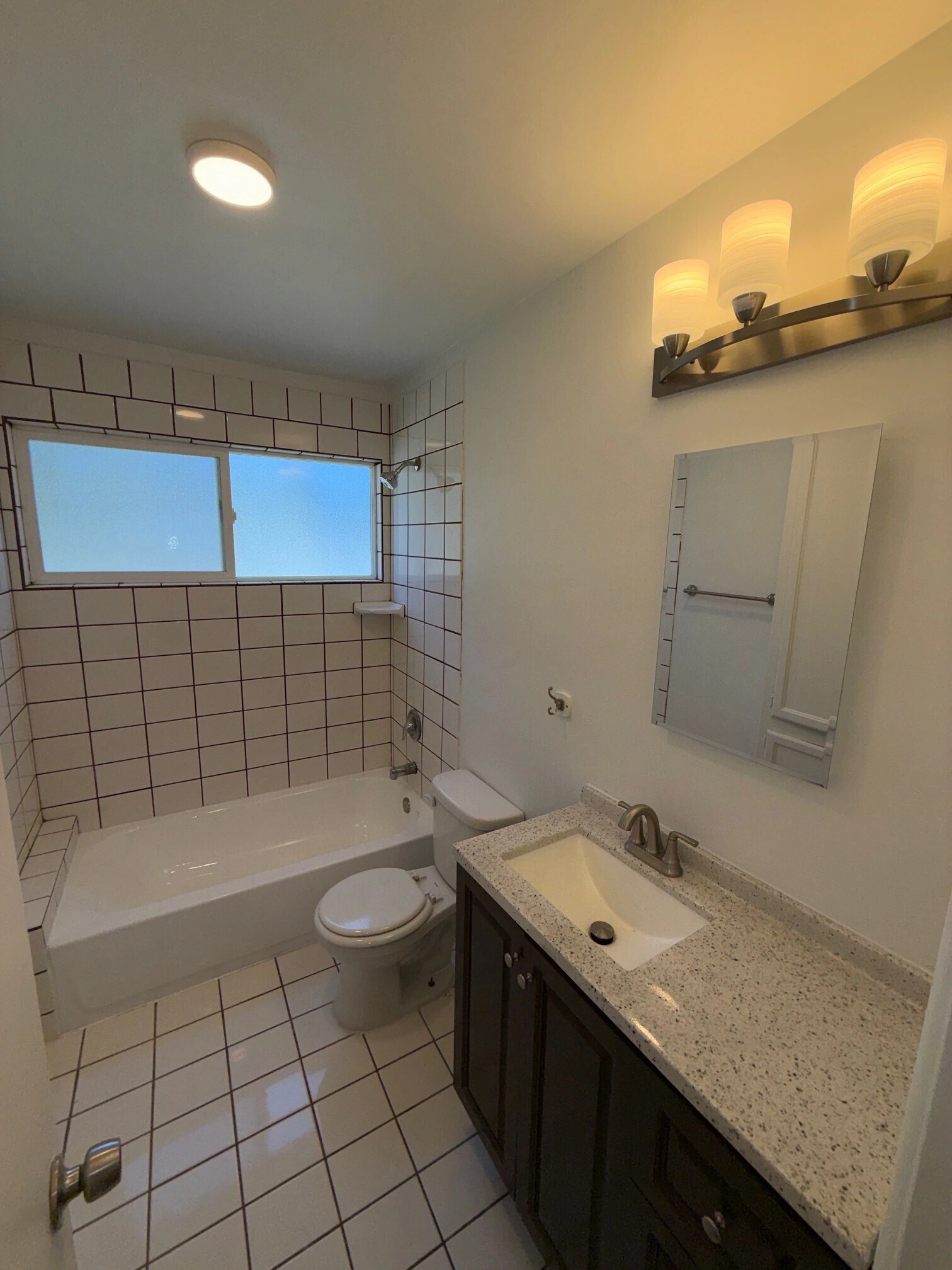 Building Photo - 4266 Fulton Ave