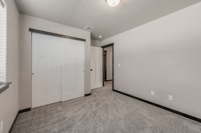 Building Photo - Brookshire Community 3 bed 2.5 bath