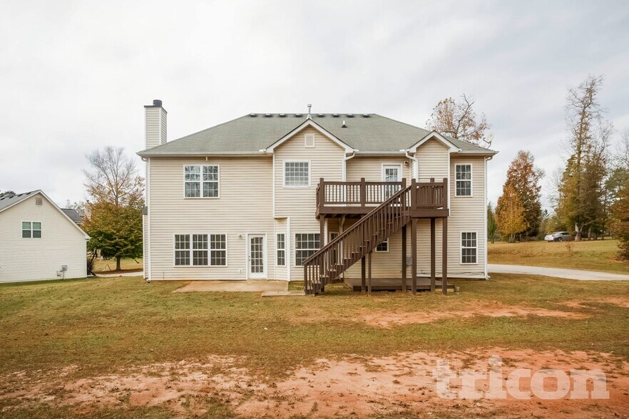 Building Photo - 585 Chastleton Dr
