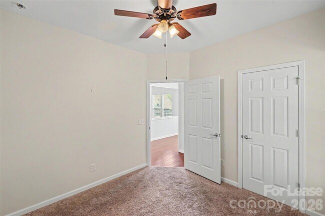 Building Photo - 9009 Smokey Hl Ln
