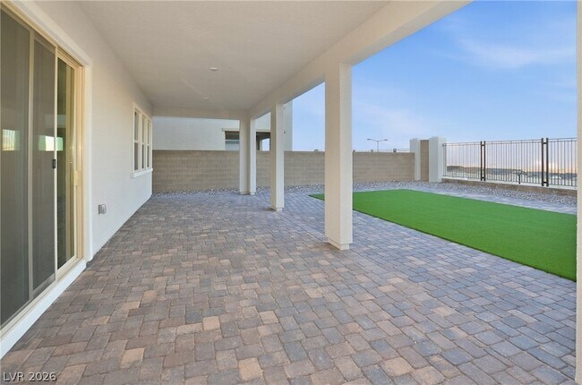 Building Photo - 552 Parkwind Ln