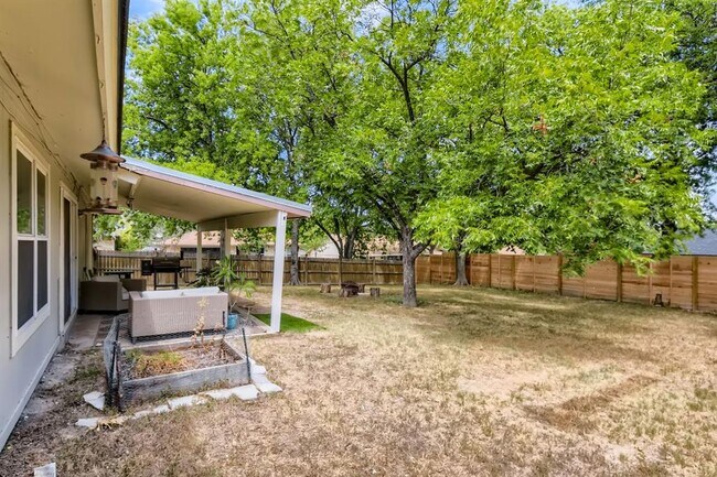 Building Photo - 9639 Newfoundland Cir