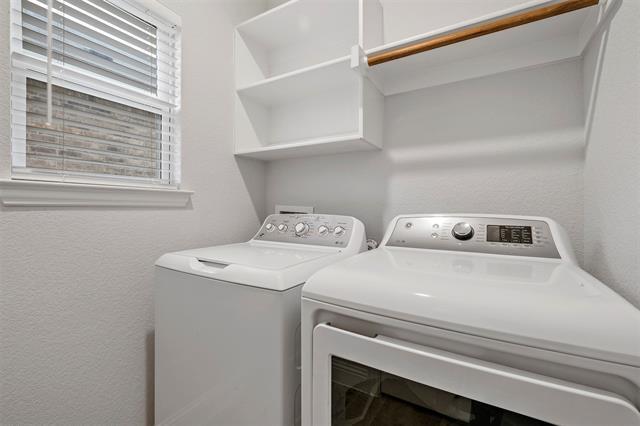 Building Photo - 1449 Eagle Nest Dr