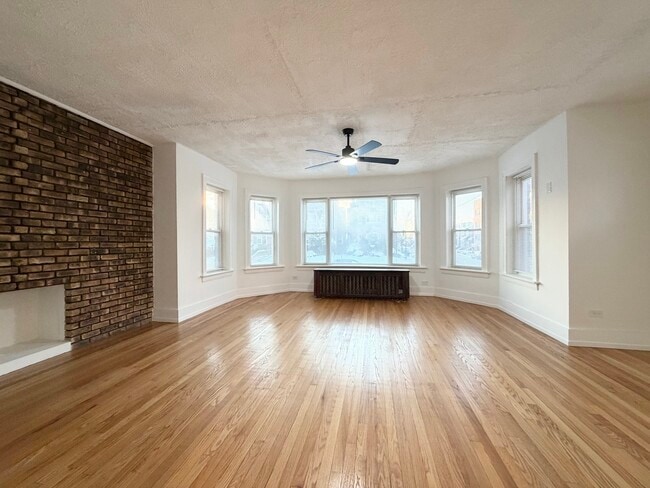 Building Photo - 7301 S Constance Ave