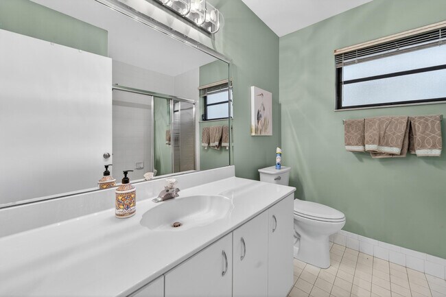 Building Photo - 6220 Kings Gate Cir