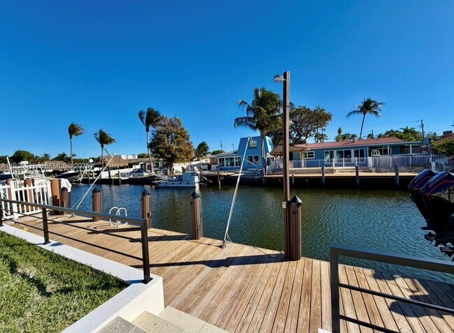 Building Photo - 806 Argonaut Is