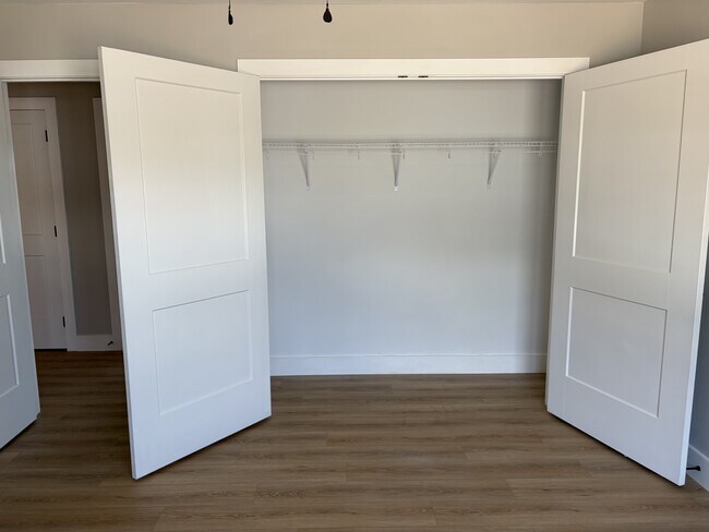 Building Photo - 118 Beechwood Dr