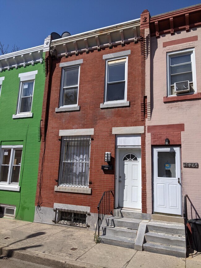 Primary Photo - 1824 N Taney St