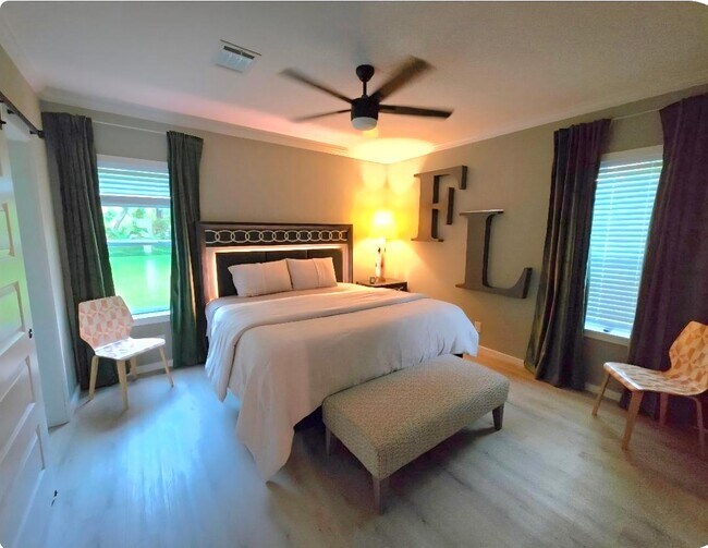 Building Photo - 121 12th St