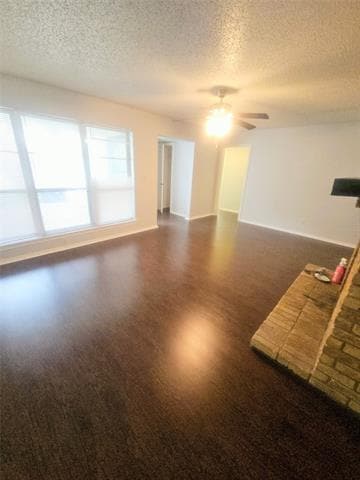 Building Photo - 817 W Rochelle Rd