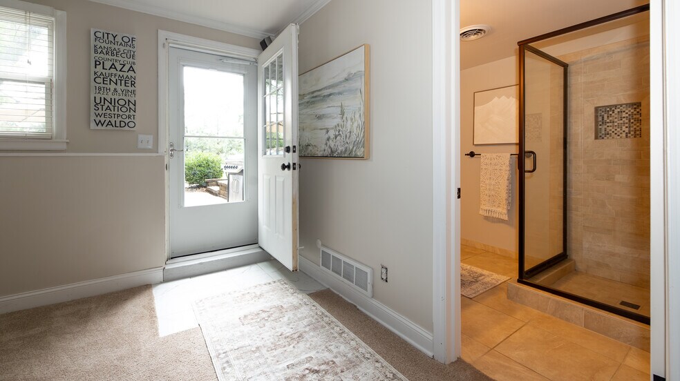 Building Photo - 3808 W 83rd Ter