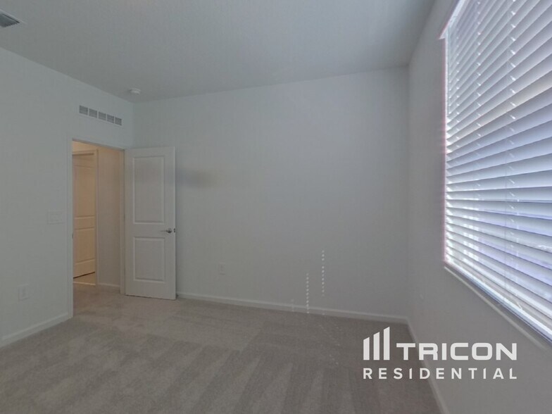 Building Photo - 2450 Peace Of Mind Ave