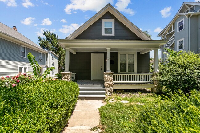 Building Photo - 3815 Wyoming St