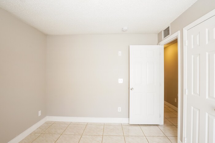 Building Photo - 937 Grassy Island Ln