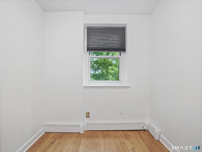 Building Photo - 27 Northill St