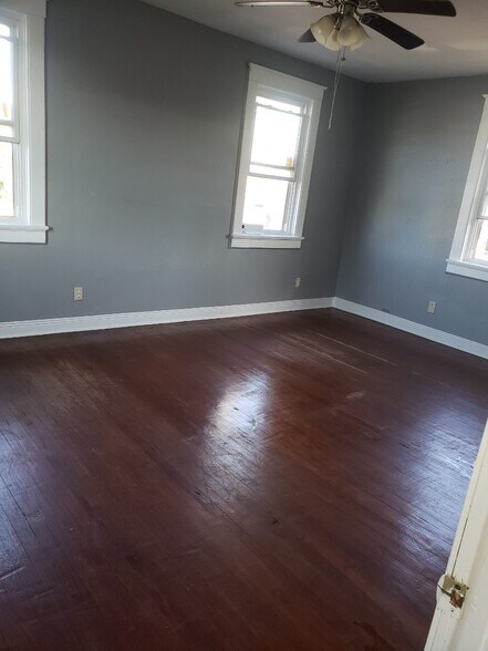 Building Photo - 8530 Apricot St