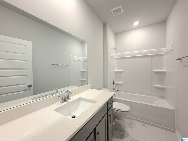Building Photo - 204 Stockyard Cir