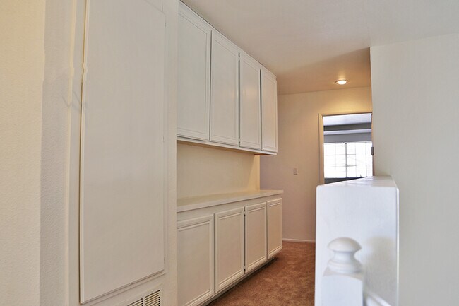 Building Photo - 3112 Caminito Ln