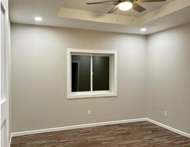 Building Photo - 1120/1122 Carl Rd