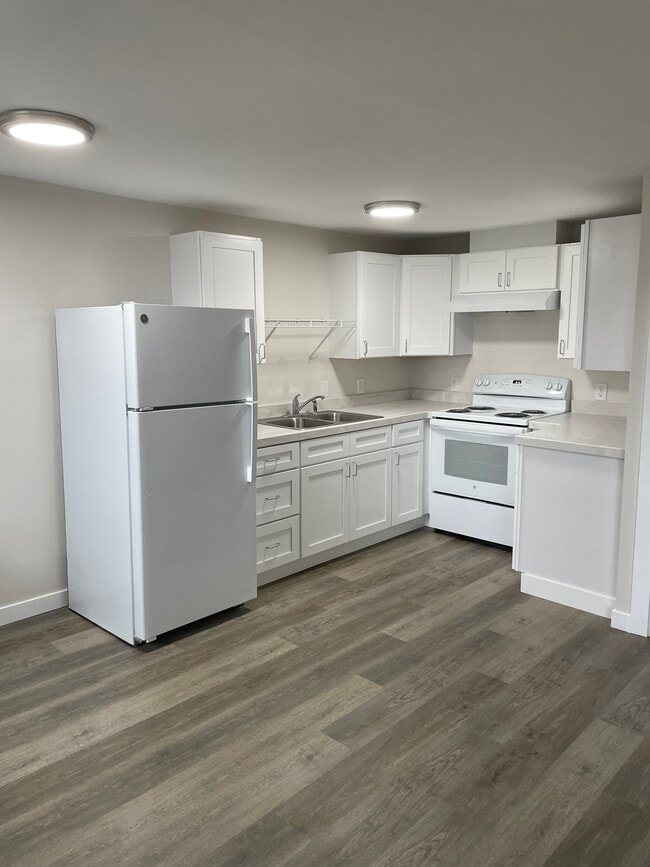 Building Photo - 1205 Cora St SE