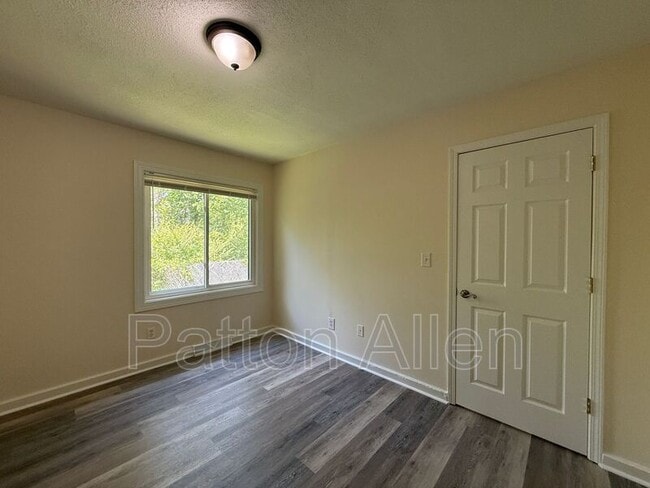 Building Photo - 55 Dawnwood Cir