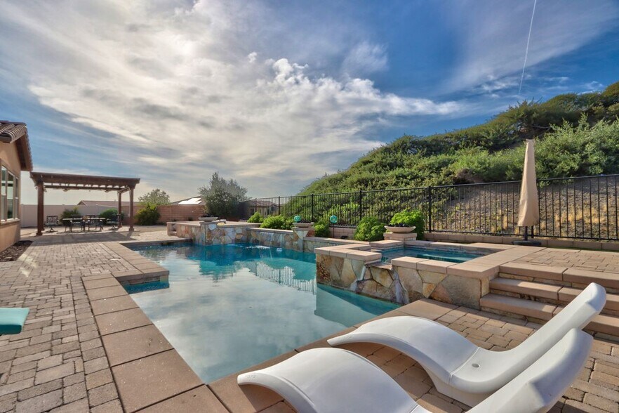 Building Photo - 32640 Cougar Pass Ct