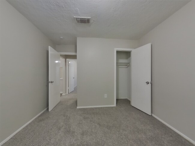 Building Photo - 17226 Modbury Dr