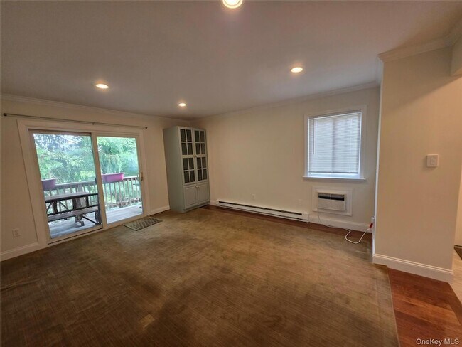 Building Photo - 234 Fox Run Ln