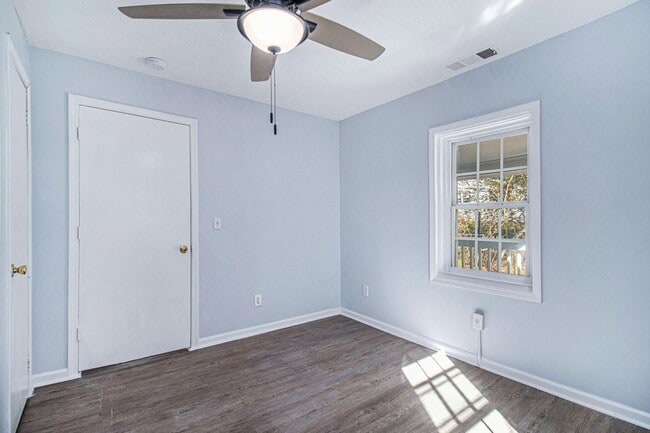 Building Photo - Charming Fully Renovated 2BR/1BA in the Heart of Loganville!