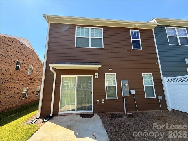 Building Photo - 9330 Grand Valley Dr