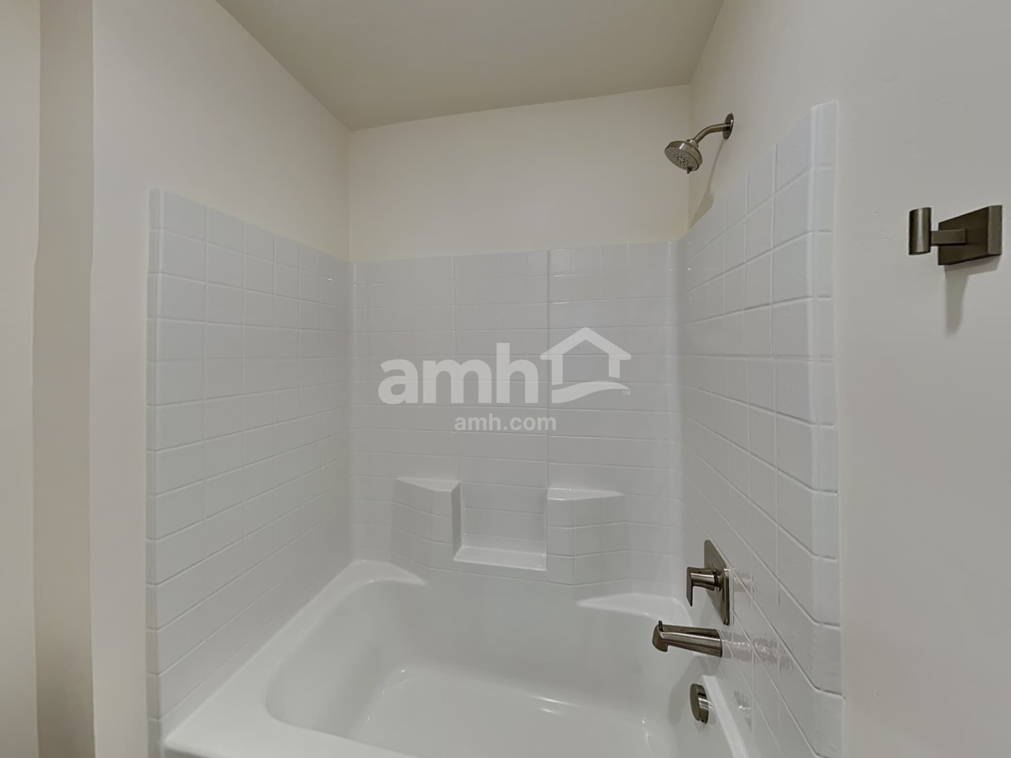 Building Photo - 1408 E Ludlow St