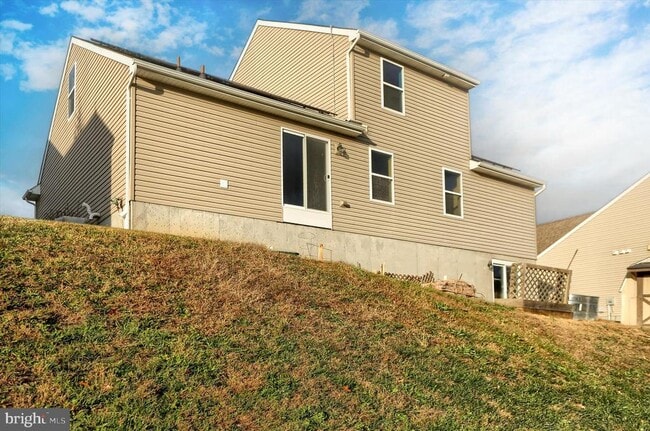 Building Photo - 158 McIntosh Ln