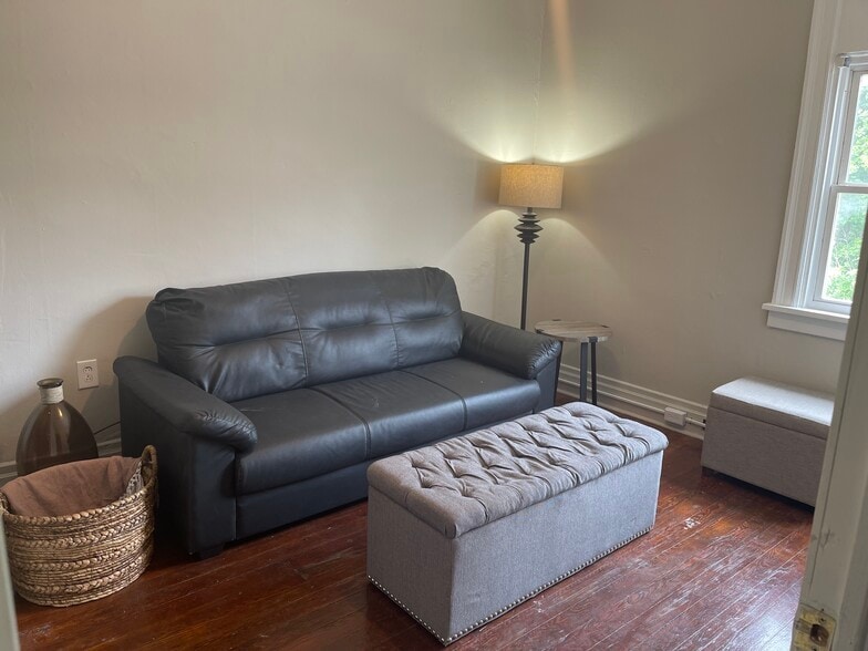 Building Photo - 1715 Arlington Ave