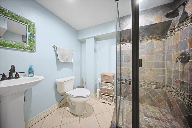 Building Photo - 146 Tamana Dr