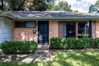 Building Photo - 5538 Pagewood Ln