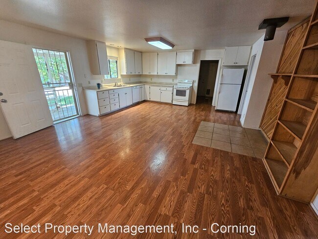 Building Photo - 3 br, 1 bath House - 23367 South Ave