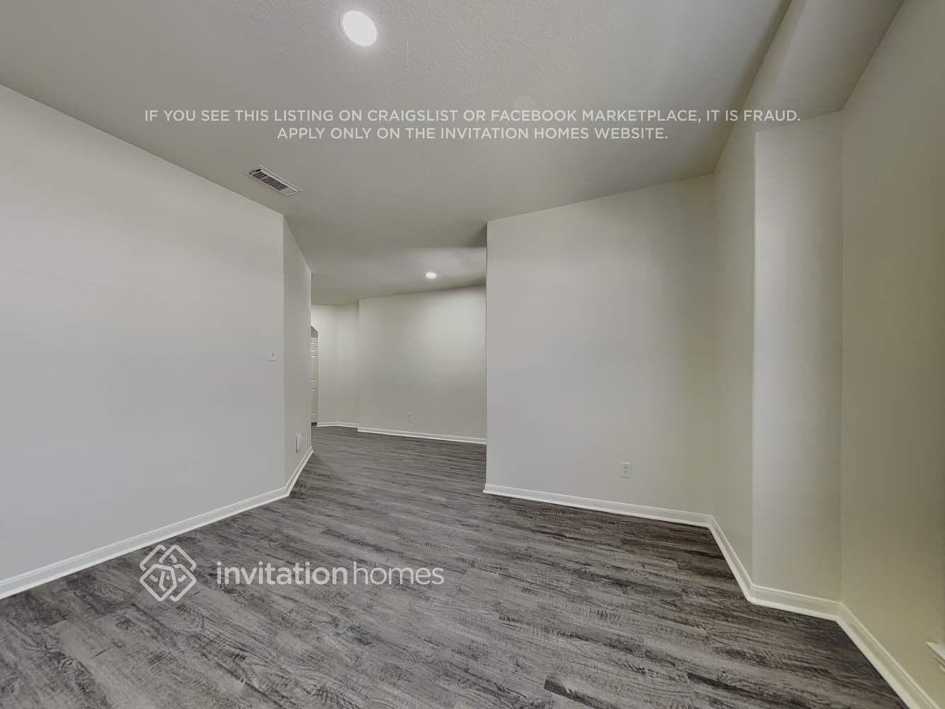 Building Photo - 15407 Riford Dr