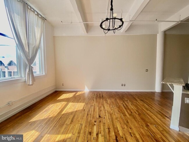 Building Photo - 1228 Arch St