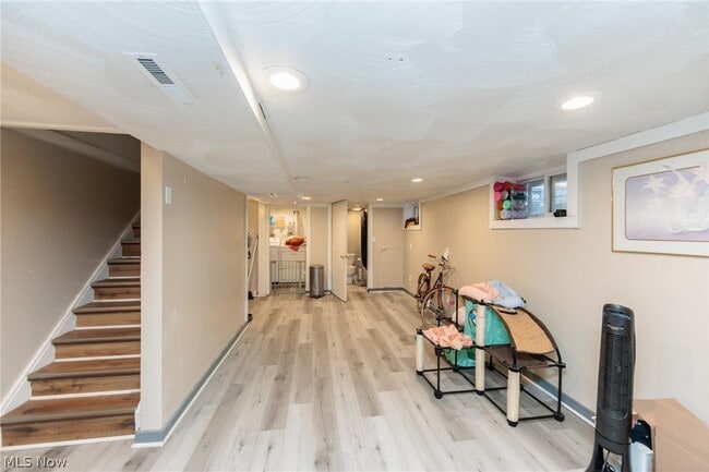 Building Photo - 1446 Hopkins Ave