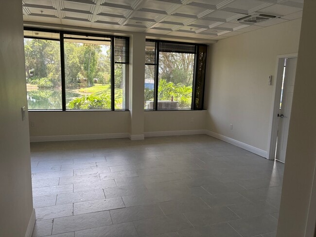 Building Photo - 15950 Bay Vista Dr