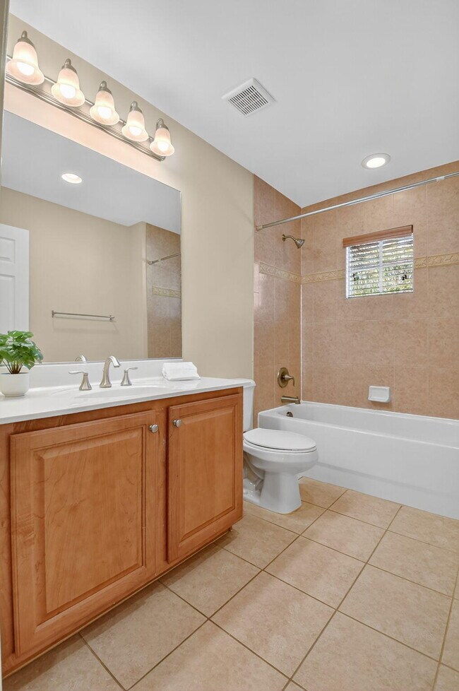 Building Photo - 7896 Picklewood Park Dr